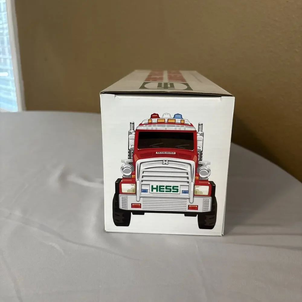 Hess 2015 Fire Truck and Ladder Rescue Collectable Brand New